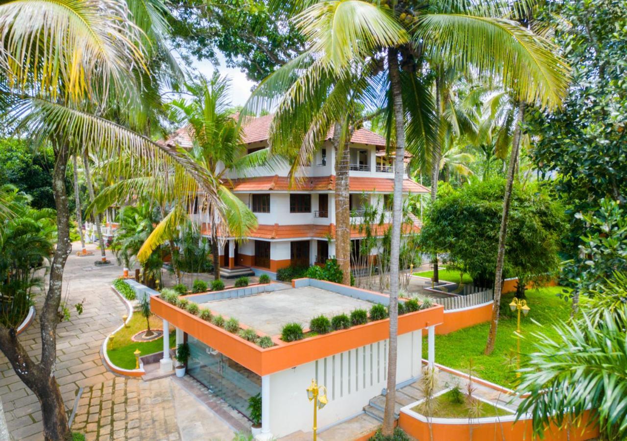 Ushasree Wayanad Heritage Premium Pool Resort By Voye Homes Ambalavayal Ngoại thất bức ảnh