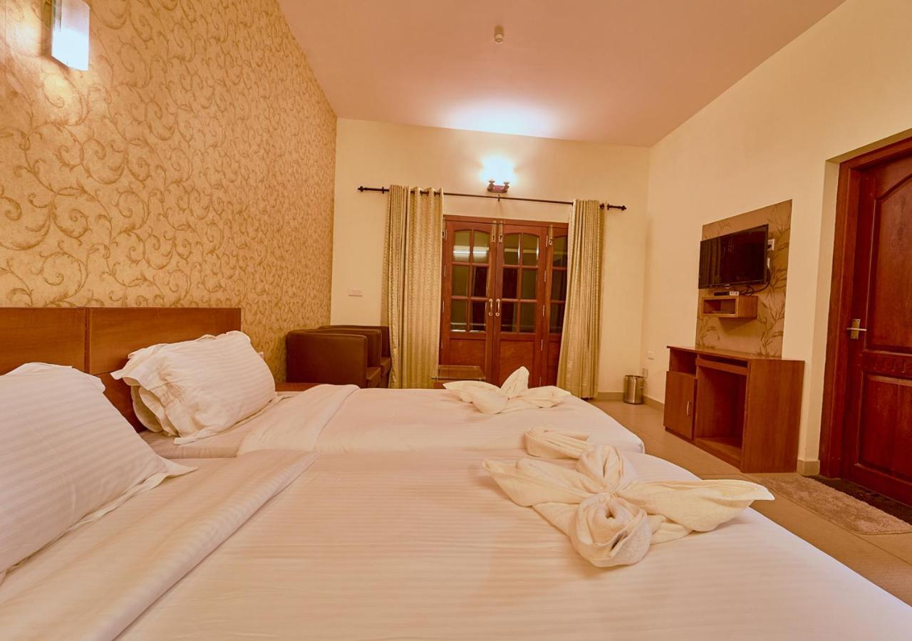 Ushasree Wayanad Heritage Premium Pool Resort By Voye Homes Ambalavayal Ngoại thất bức ảnh