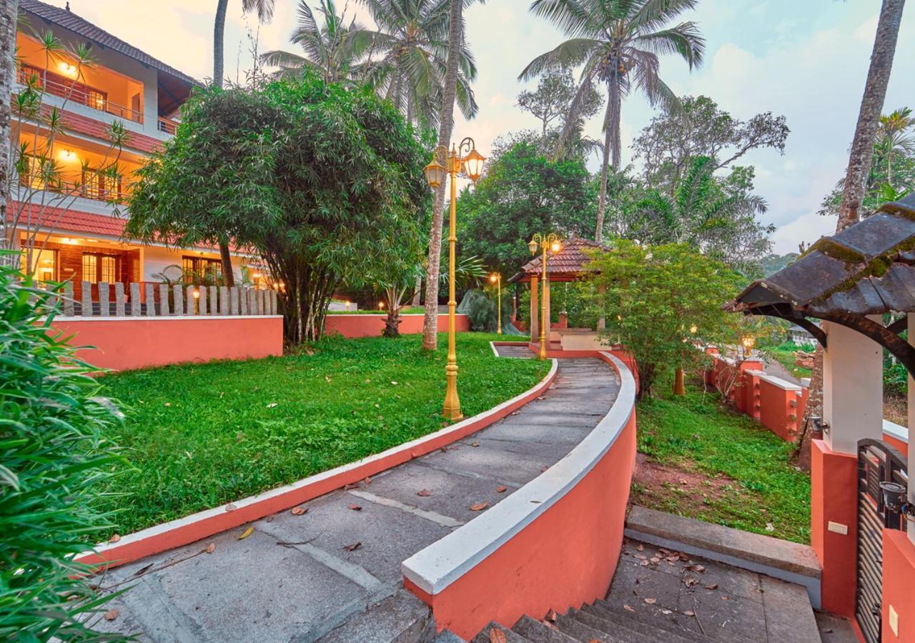 Ushasree Wayanad Heritage Premium Pool Resort By Voye Homes Ambalavayal Ngoại thất bức ảnh