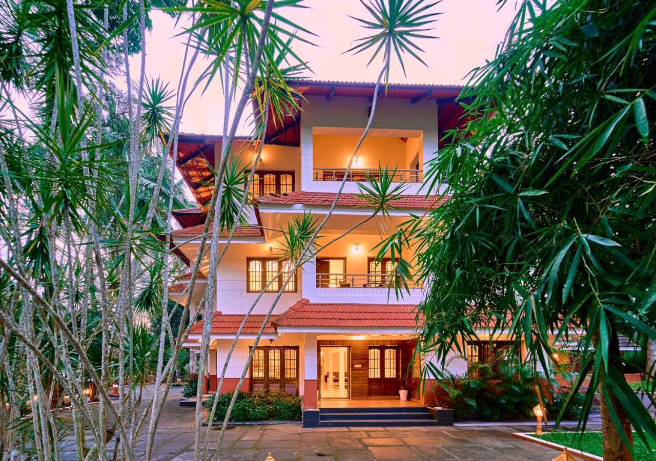 Ushasree Wayanad Heritage Premium Pool Resort By Voye Homes Ambalavayal Ngoại thất bức ảnh