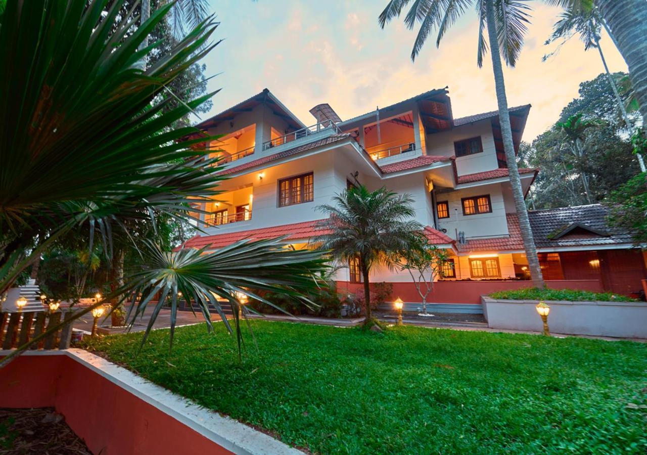 Ushasree Wayanad Heritage Premium Pool Resort By Voye Homes Ambalavayal Ngoại thất bức ảnh